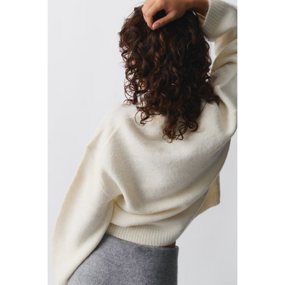 Isolde Oversized Damenpullover – Sanft und Stilvoll