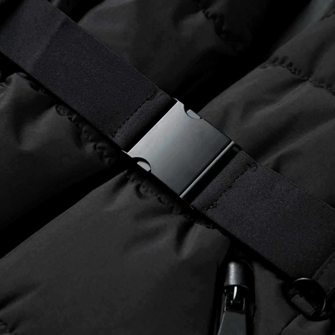 Damen Schwarze Pufferjacke – Gepolstert mit Gürtel und Hohem Kragen