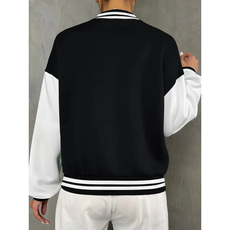 Aria – Schwarz-Weiß Varsityjacke mit kontrastierenden Ärmeln