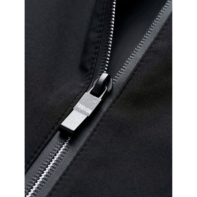 Herren Sportjacke mit Kapuze – Winddicht und Funktional