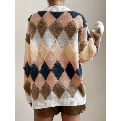 Elvira – Damenstrickjacke mit Rautendesign und Knopfdetails