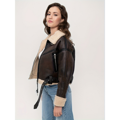 Damen Winterjacke mit Reverskragen – Kurzschnitt