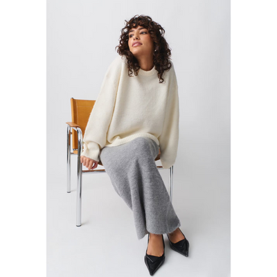 Isolde Oversized Damenpullover – Sanft und Stilvoll