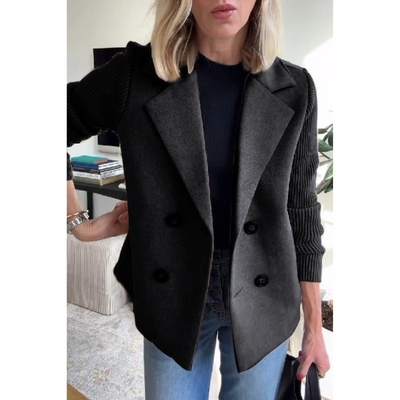 Zweischichtiger Blazer mit Strickärmeln