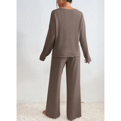 V-Ausschnitt Rippstrick Lounge-Set – Stilvoller Komfort