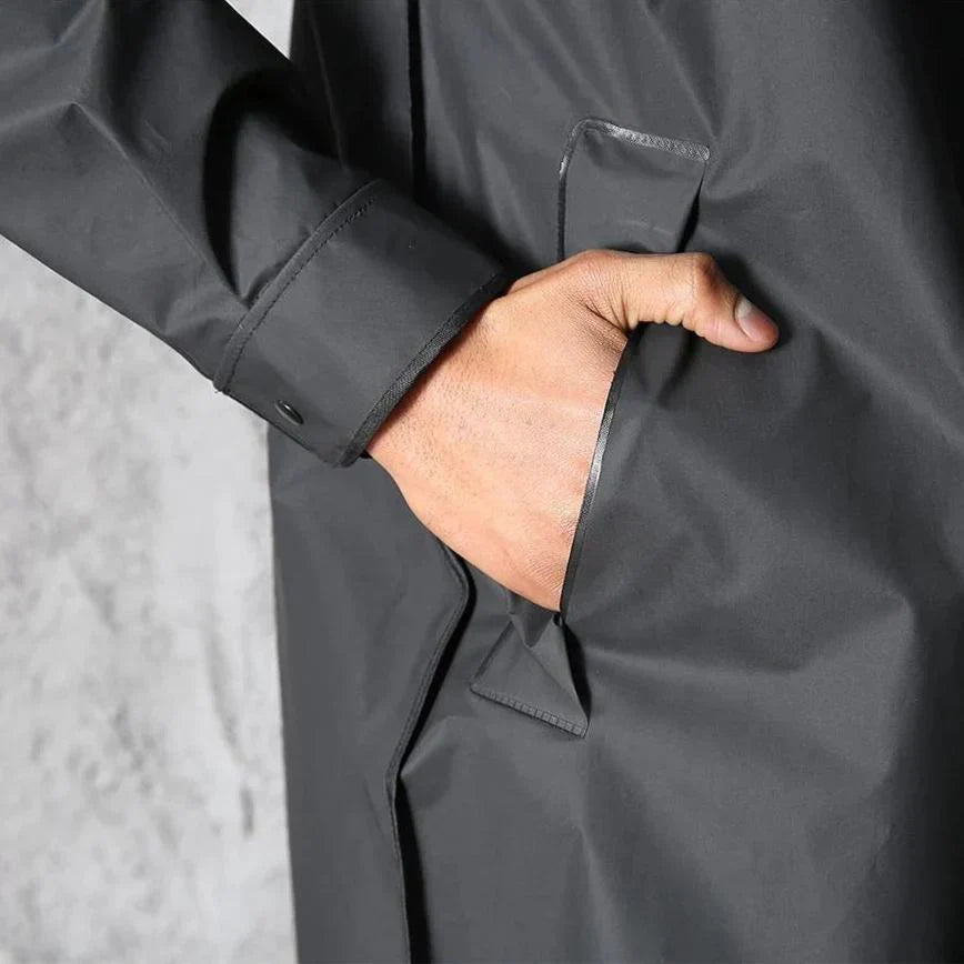 Lange Regenjacke mit Kapuze von Dienter